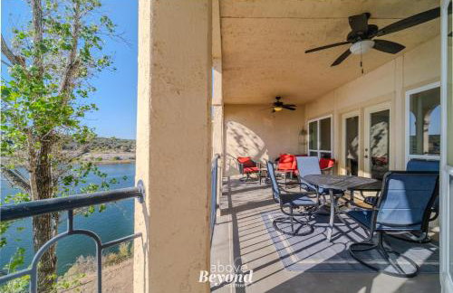 Blue Hues & Lake Views - Foto 31