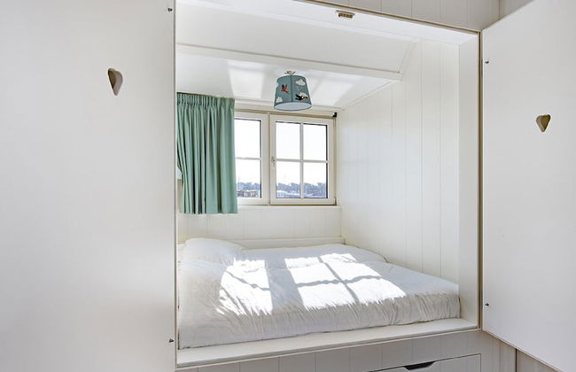 Luxury Villa With Sauna and Jacuzzi at the Lake - Foto 19