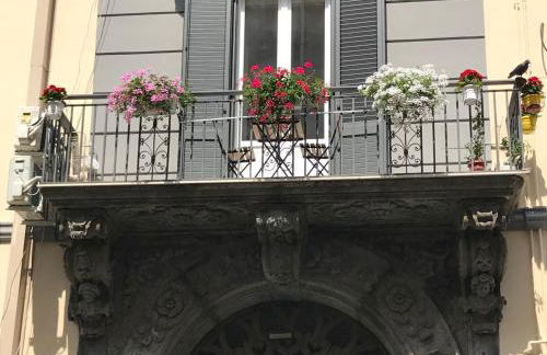 La cartolina di Napoli free parking for small cars only - Foto 1