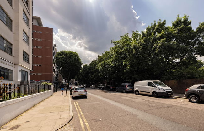 Beautiful Canal-Side Apartment in Islington - Foto 24