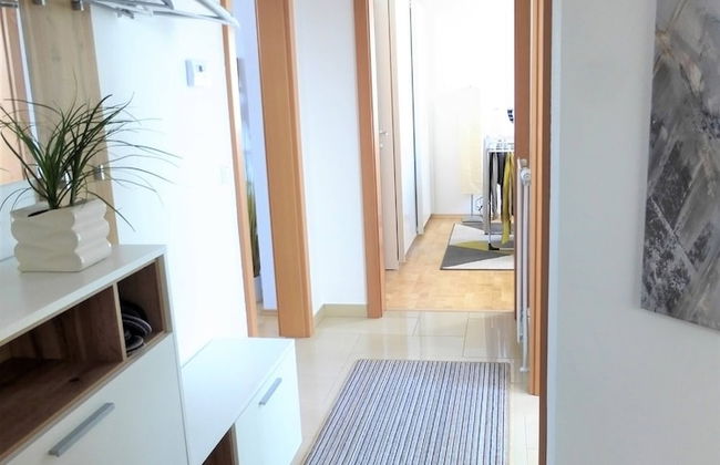 Apartment With Amazing Lake- and Mountain View - Photo 5