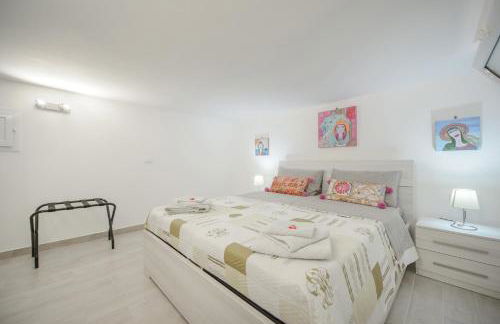 MIRANDA APARTMENTS nel cuore del Vomero - Foto 29