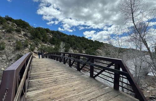 Dogs OK! Prime Home Base minutes to Downtown and Trails - Foto 47