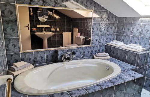 Appartement Vue Mer à Bastia, terrasse et piscine privée. - Photo 5