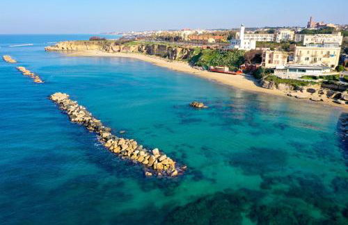 K-FOFO Apartment - Steps from Anzio Station, Beach & Town Center - Photo 28