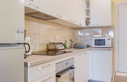 Modernes Apartment mit Panoramablick, Pool - inmitten von historischem Zentrum - Photo 22