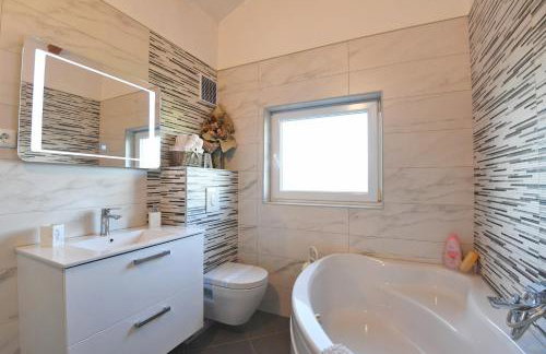 Villa Tinov Dvor - Foto 13