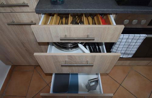 Bliss Place - 1R Premium Apartment - Kingsize Bett, Smart TV, Küche, Balkon, Waschkeller - Foto 8