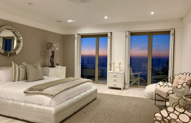 Clifton YOLO Spaces – Clifton Mansion Villa - Photo 36