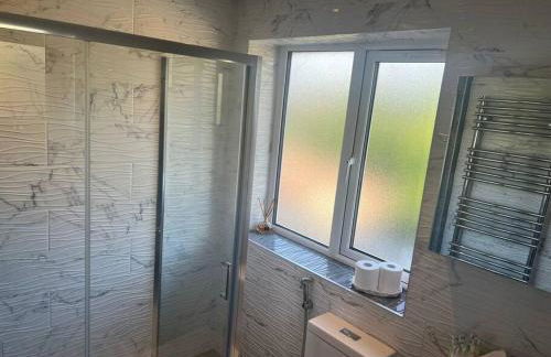 Lovely 3 bedroom house in Borehamwood . - Foto 20