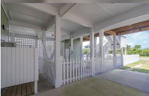 Donovan's Out of the Blue - Foto 26