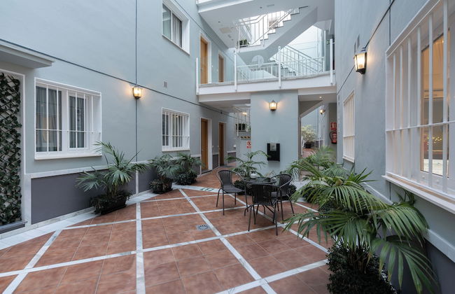 Plaza de la Luz Cádiz - Photo 66