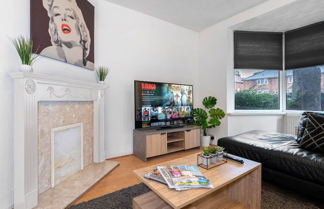 Stylish Three Bedroom House With Garden in Birmingham Suburb - Foto 24