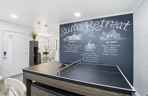 Stylish Hot Tub Retreat with Ping Pong home - Foto 25