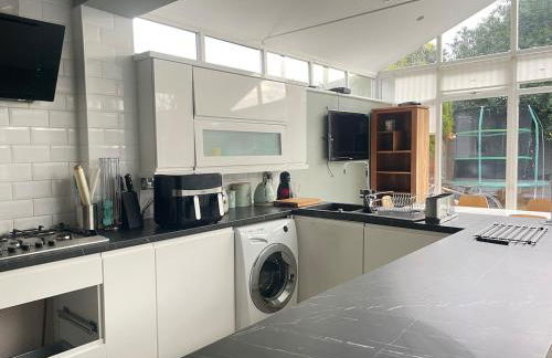 Spacious 4BR near Nec,Bhx, M6-M42 with Parking - Foto 22