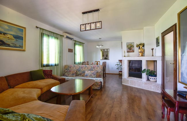 Sea View Villa w Terrace 10 Min to Beach in Budva - Foto 7