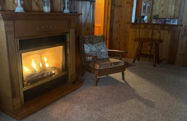 CabinSnowmobile TrailsIce FishingFireplace - Foto 38