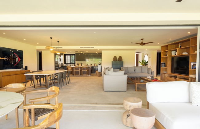 El Encanto exclusive condo private pool - Photo 43