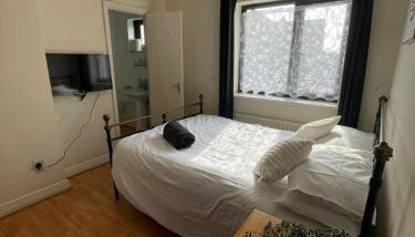 6 Bedroom House For Corporate Stays in Corby Suitable for Nightshift Workers - Foto 2