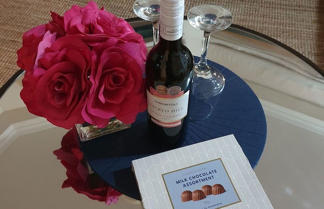 2BR Beautiful River Retreat Pool Wine Gym Netflix - Foto 21