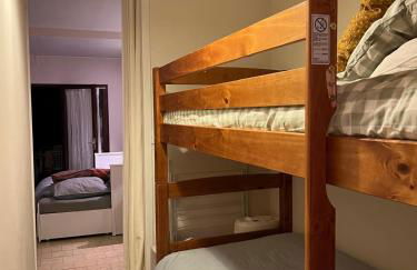 Beautiful studio terrace with Esparron lake view 4 people - Foto 2