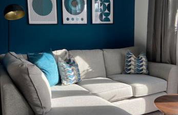 Caboose Stays - Bury St Edmunds - Modern 4 Bed townhouse close to centre and major transport links - Fast Wifi - Parking - Business and Contractors - Foto 2