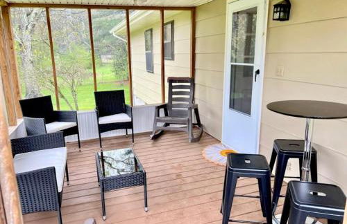 Country Lane Cottage- privacy & quiet neighborhood - Foto 30