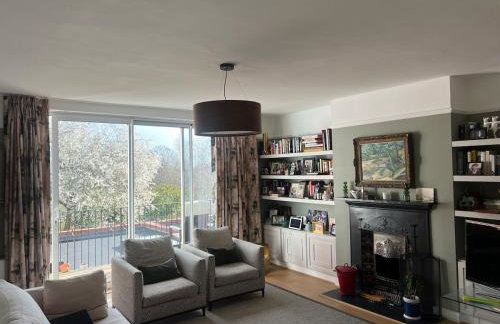 Lovely, large, light apartment - Foto 13