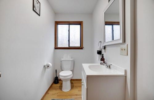 Hot tub - Game Loft & Arcade - 2 King Beds - Pet Friendly - Foto 38