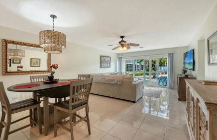 King Bed - Walk to St. Armand's Circle and Lido Beach in Minutes! - Foto 37