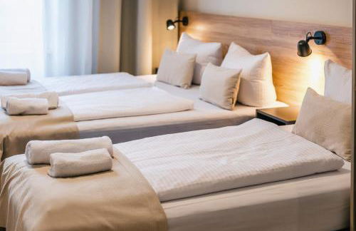 Renovated! 120qm Apartment 2 Bathrooms Balcony Up to 9 Guests - Foto 22