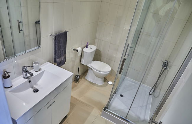 2 Bedroom Apartment Sol de Linda-a-Velha - Foto 30