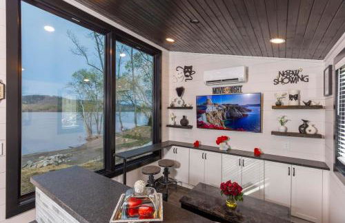 Black Tie Affair - Eloquent Riverfront Experience - Foto 7