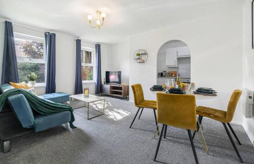 Stylish 1-Bed Luxury Retreat - Photo 2