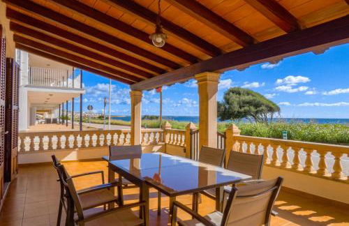 "Cas Vell Marí" Casa en primera línea con vistas al mar, parking privado y WiFi - Foto 1