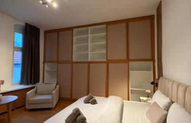 Jomi Stays - Kudamm - Foto 46