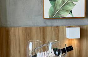 (106) Unforgettable Studio in a Modern Space - Photo 4