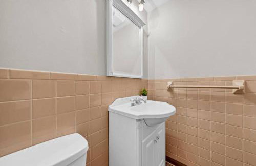 Cozy Duplex Near BUF International Airport - Foto 28