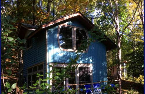 Rustic Off-Grid Cabin Getaway near Wayne National Forest, Ohio - Foto 12