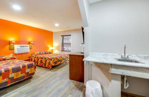 Ski, Explore, Bring Pets! Studio 5 Mi to Pine Knob - Foto 13