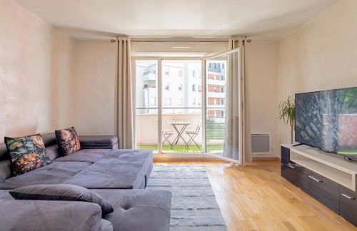 Séjour Cosy - 5 min Aéroport Orly - Parking Privée & Terrasse - Foto 10