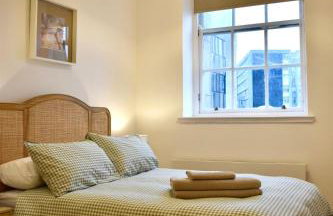 Luxury Historic City-Centre Flat & Free Parking - Foto 10