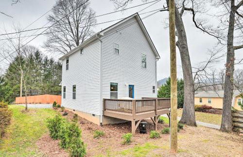 Modern Candler Home with Deck and Yard! - Foto 26