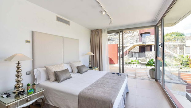 Los Dragos 4 - Foto 4, Interior