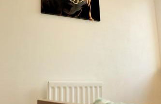 Heathrow Modern House with Parking & Fast WiFi - Foto 37