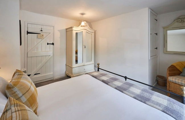 Host Stay Daisy s Cottage - Photo 11