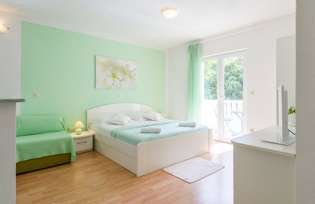 Apartmani Nikolina - Photo 23