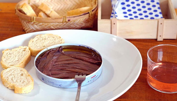 Plato de anchoas de Santoña