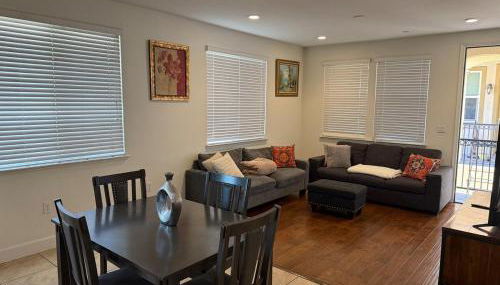 Cozy Charm Newark Retreat with Free Wifi and AC - Foto 3