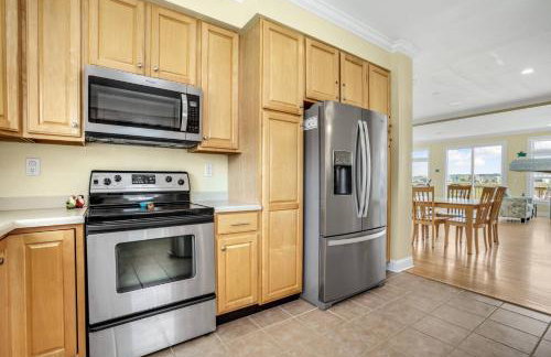 Diving Duck - Waterfront home w Hot tub & Boat dock & King Bed - Foto 21